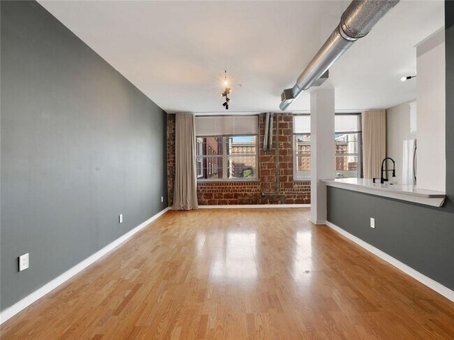 Building Photo - 800 Peachtree St NE