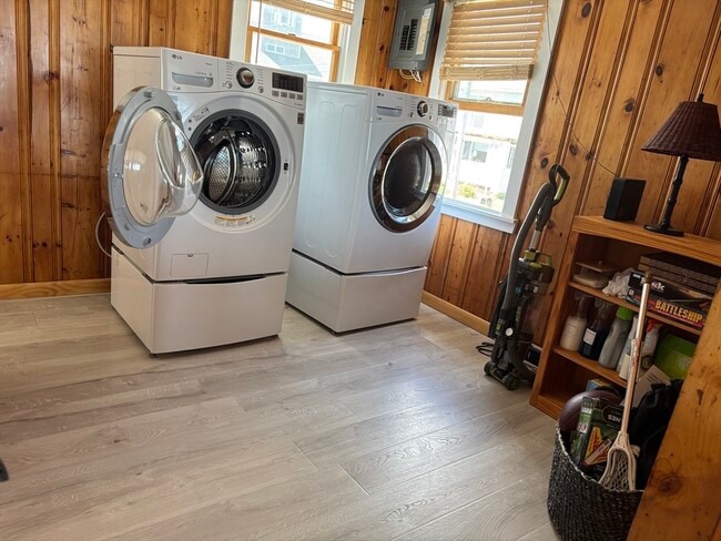 Building Photo - 1 East St