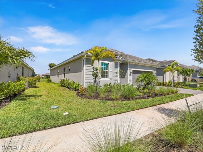 Building Photo - 15904 Sugar Hl Dr