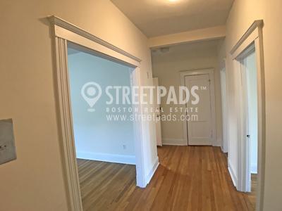 Building Photo - 3 bedroom in Boston MA 02135