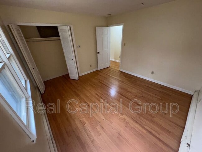 Building Photo - 38 Glenwood St