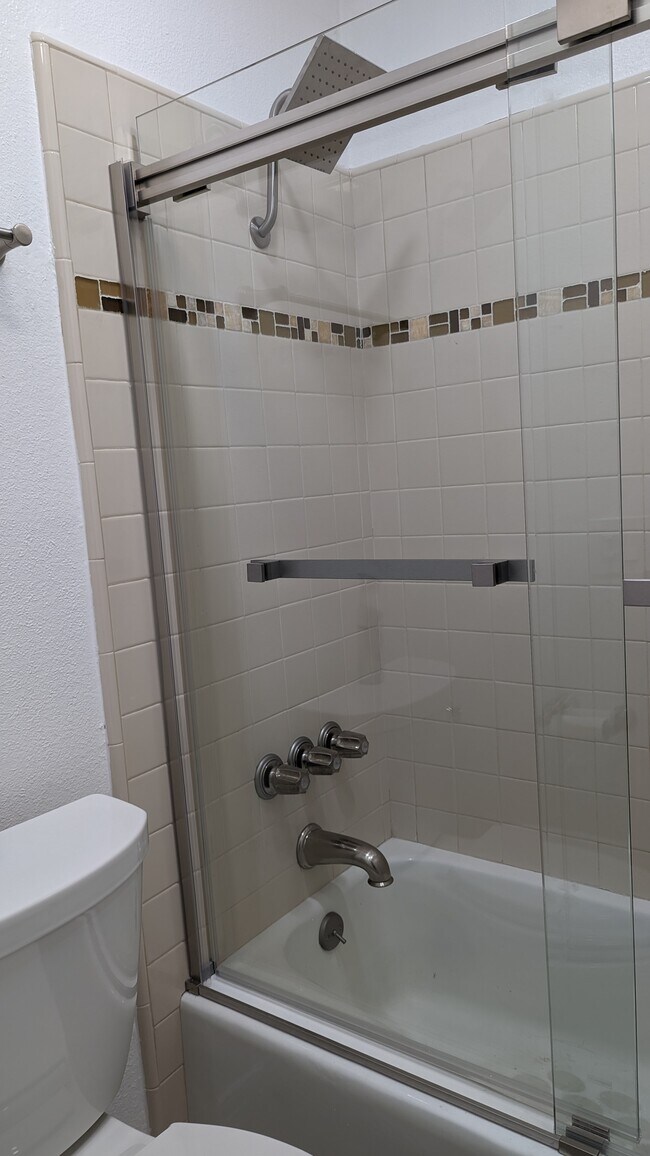 Building Photo - 1440 23rd St