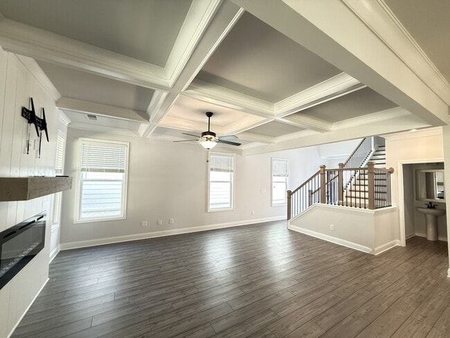 Building Photo - 1923 Westfall Lndg