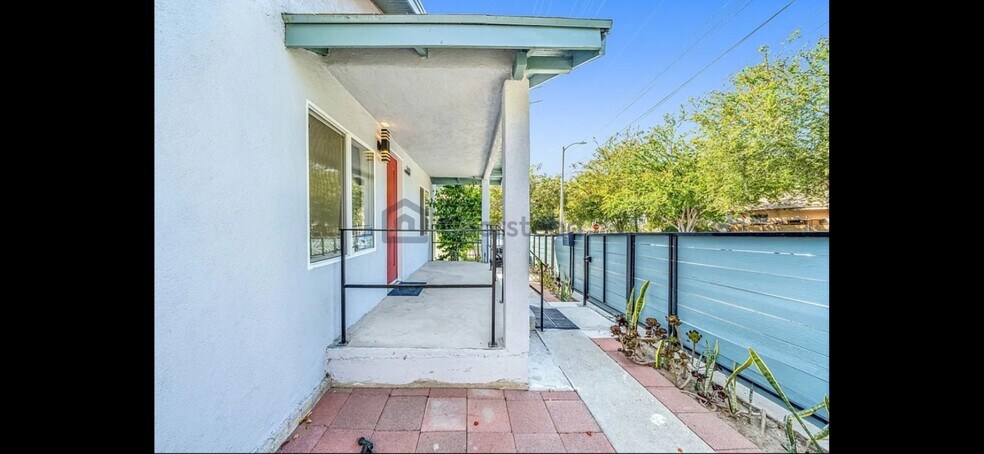 Building Photo - 3608 Pomona St