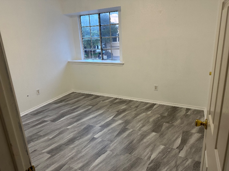 Building Photo - 17923 Loch Linnhe Loop