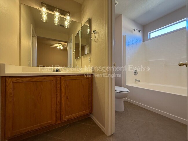 Building Photo - 9332 W Morrow Dr