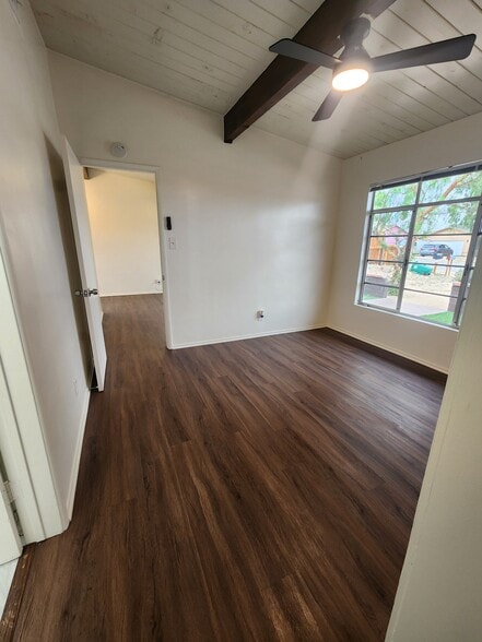 Bedroom - 6024 Baileya Ave