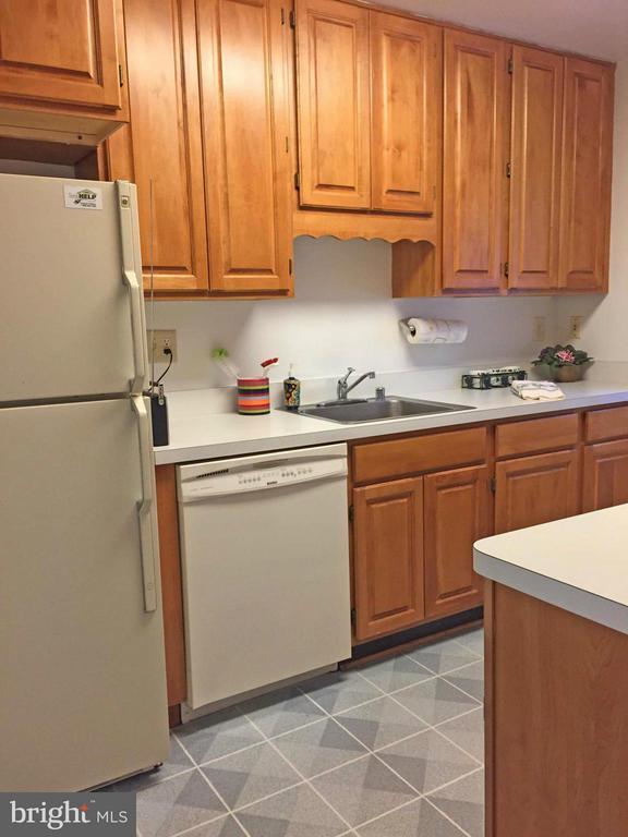 Building Photo - 3336 Webley Ct