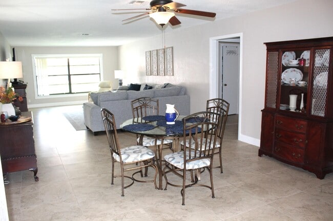 Building Photo - 4435 Pandana Tree Rd