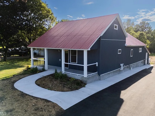 Building Photo - 656 Locust Grove Rd