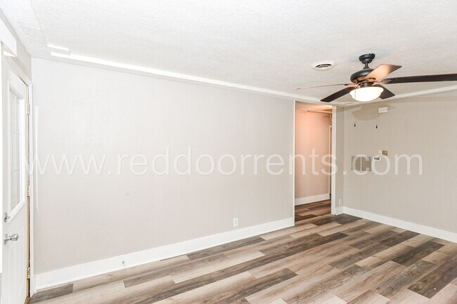 Building Photo - Coming soon! - Experience Urban Sophistica...