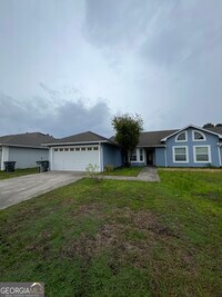 Building Photo - 207 Royal Palms Ave