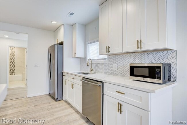 Building Photo - 23826 Kate Ave