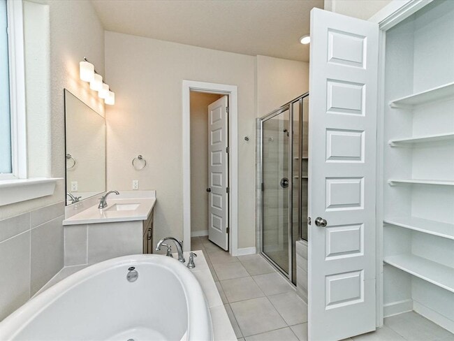 Building Photo - 17104 Calipatria Ln