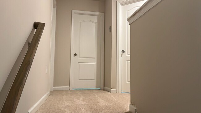 Building Photo - 128 Boone Lake Way