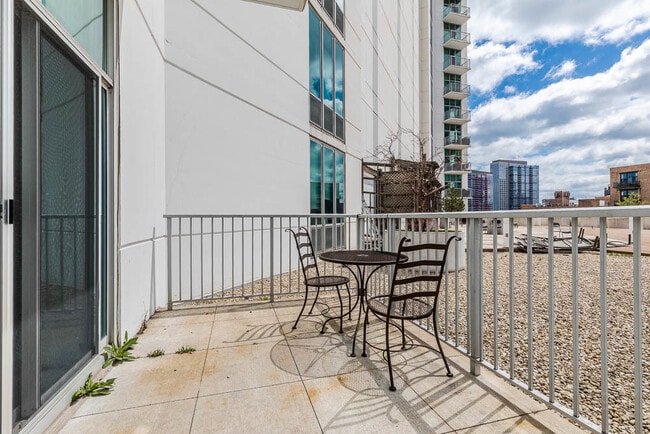 Building Photo - 1600 S Indiana Ave