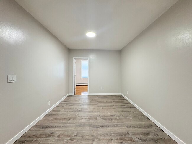 174-176 Ocean Ave 2 - 176 Ocean Ave