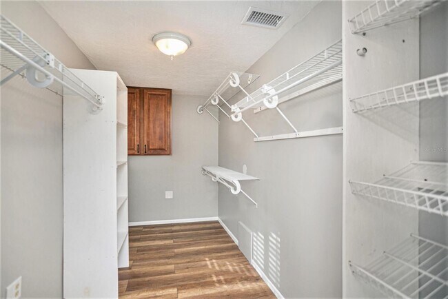 Building Photo - 1109 E Boyer St