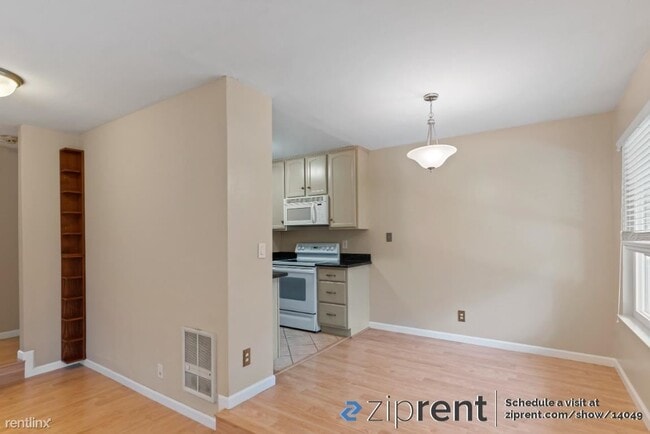 Building Photo - 2 br, 2 bath Condo - 99 E Middlefield Rd, ...