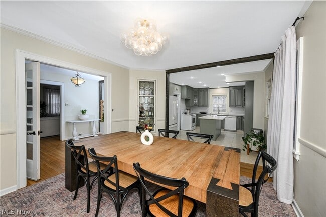 Building Photo - 2927 Huntington Rd