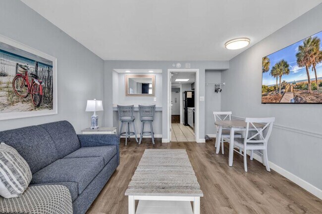 Building Photo - 2300 N Ocean Blvd