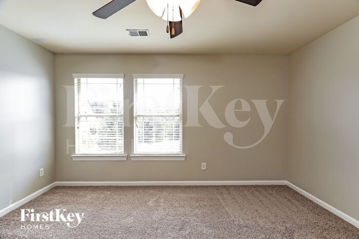 Building Photo - 444 Blackberry Blvd