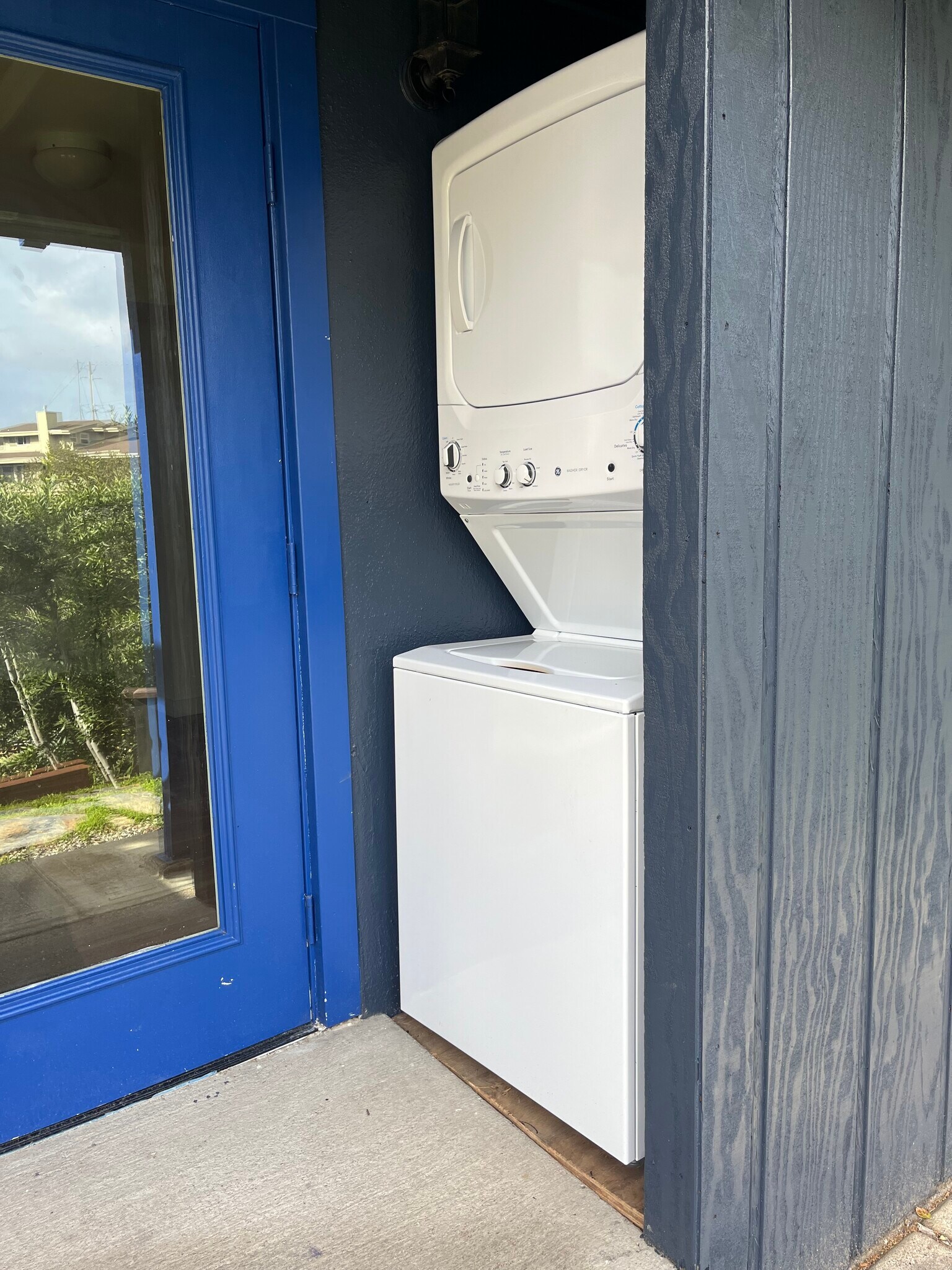 New Washer Dryer and enclosure - 8 Los Robles Dr