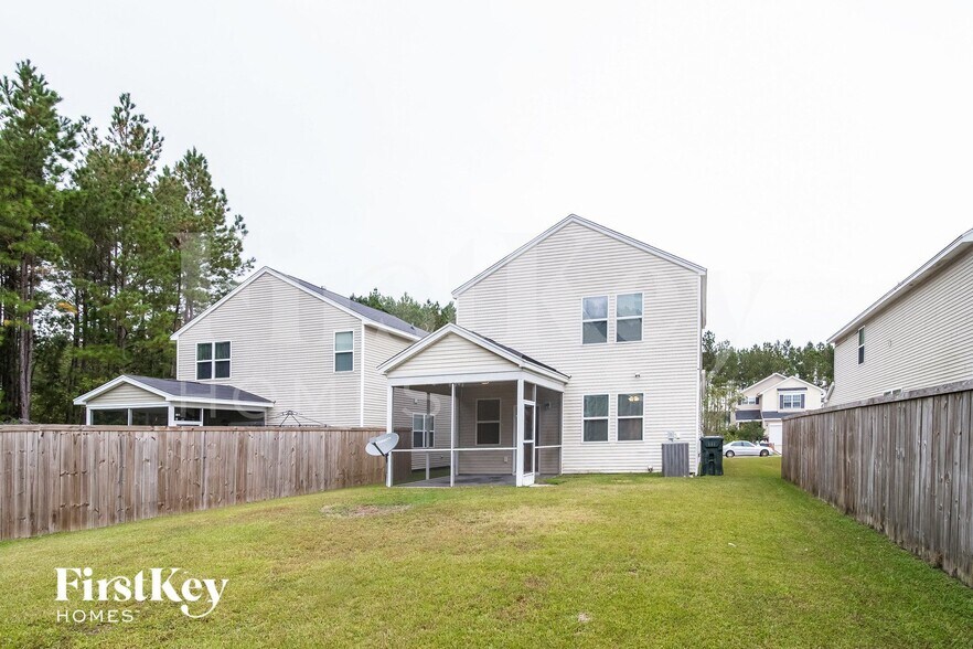 Building Photo - 283 Cameron St