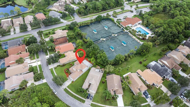 Building Photo - 3033 SE Brierwood Pl
