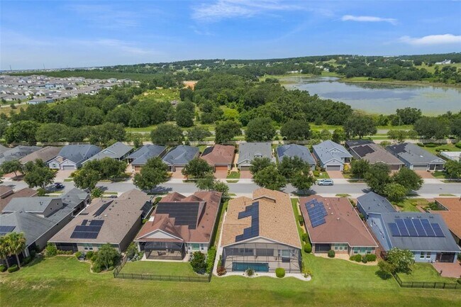 Building Photo - 290 Silver Maple Rd