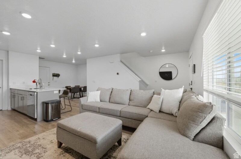 Building Photo - 3728 Orinda Dr