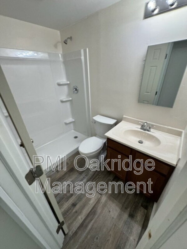 Building Photo - 167 Bevonne Ct