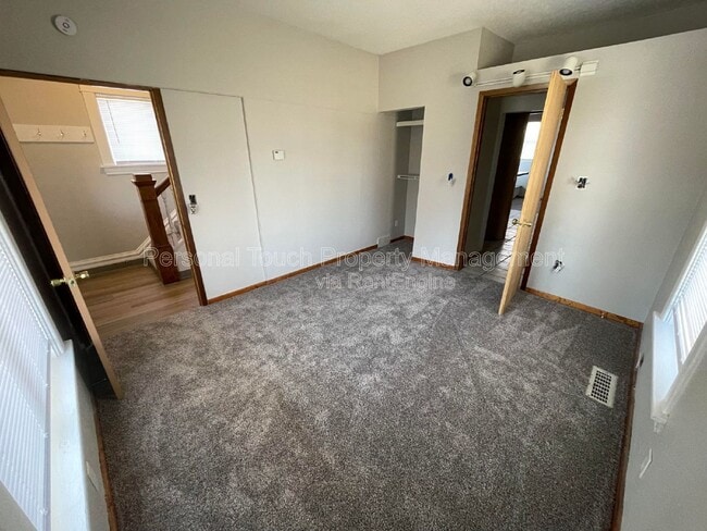 Building Photo - 1705 11th Ave N