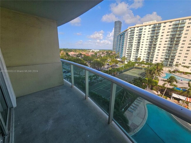 Building Photo - 1 bedroom in Sunny Isles Beach FL 33160