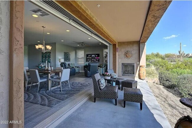 Building Photo - 10260 E White Feather Ln