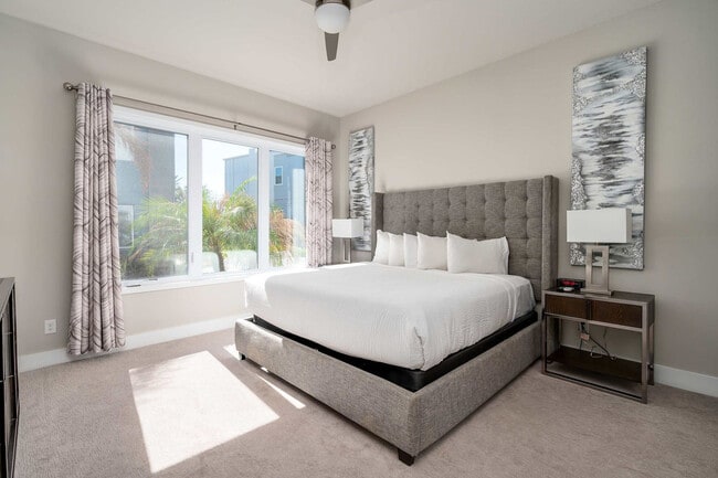 Building Photo - 7770 Sandy Ridge Dr