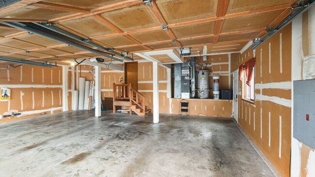 Building Photo - Spacious, Comfortable House in Forest Ridge Estates of Bellevue