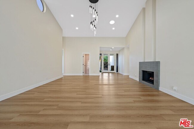 Building Photo - 70895 Ironwood Dr