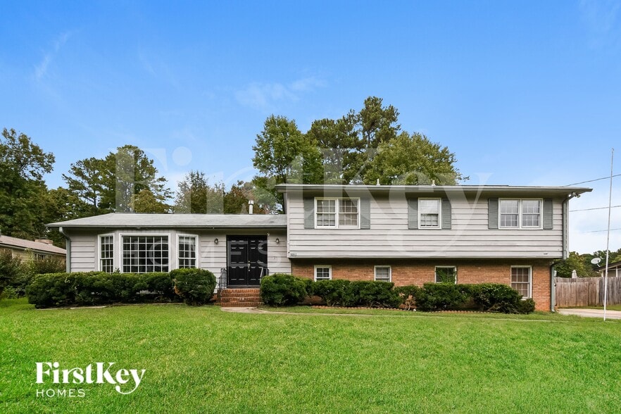 Building Photo - 3021 Wendwood Dr