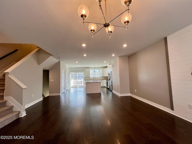 Building Photo - 32 Mariveles Wy