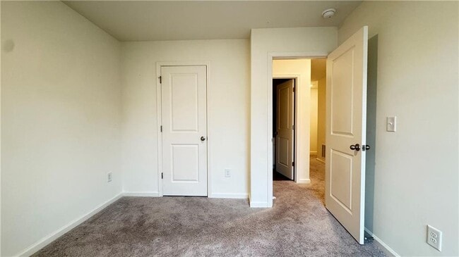 Building Photo - 204 Fenchurch Wy