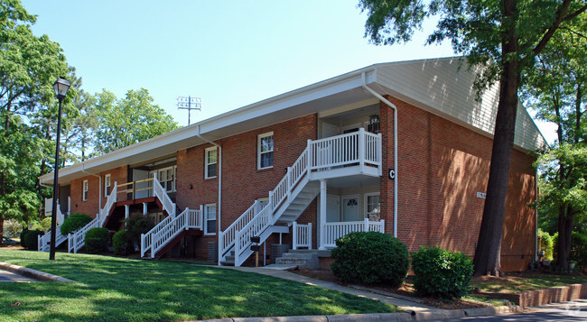 Building Photo - Shamrock Apartments