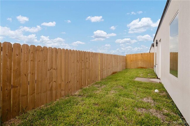 Building Photo - 4221 Heron Ave