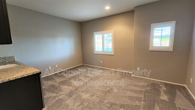 Building Photo - 42729 Tiempo Ct
