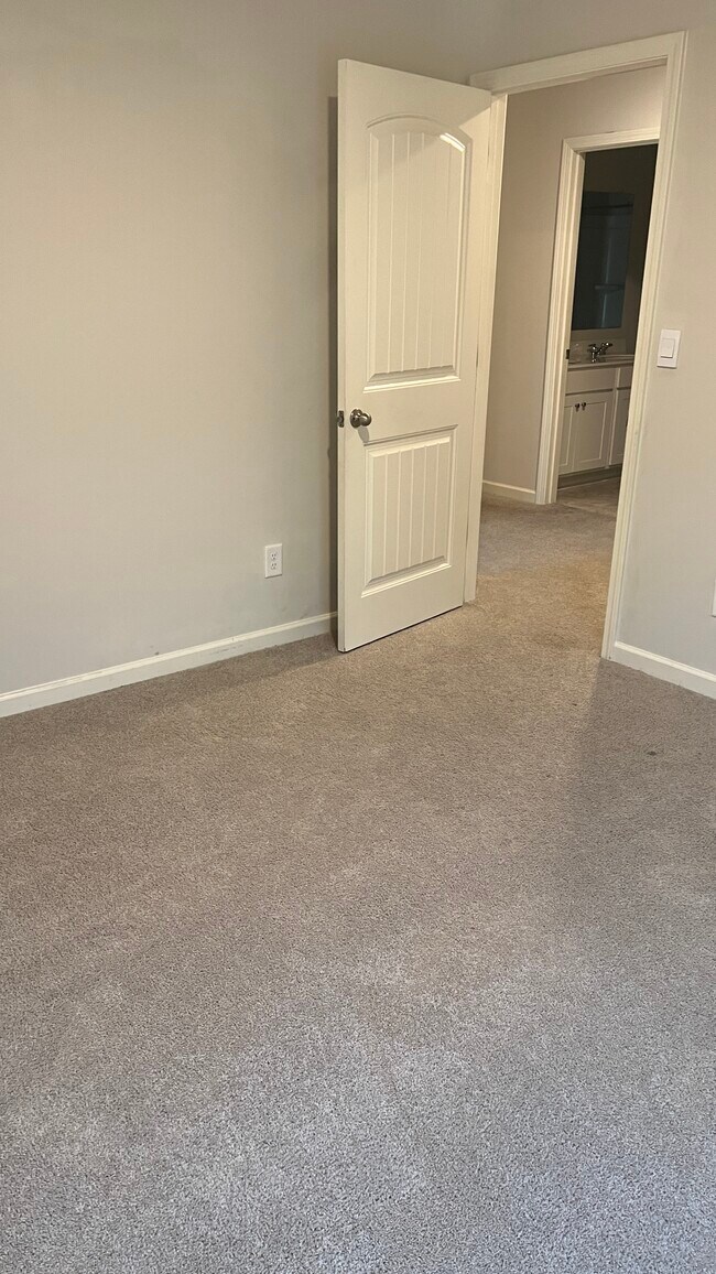 Building Photo - 5811 Gabbro Ct