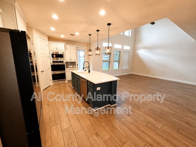 Building Photo - 216 Wexford
