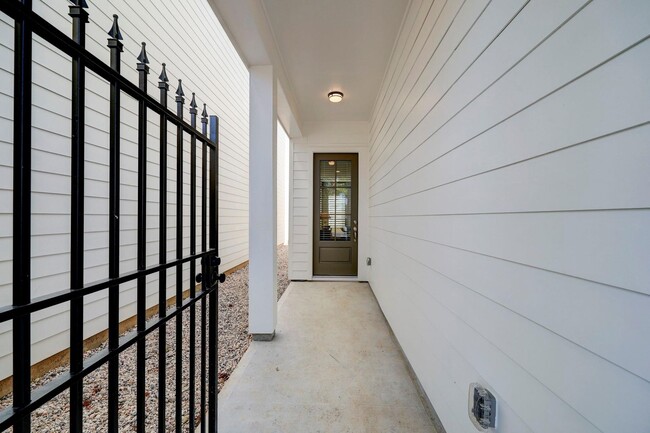 Building Photo - Contemporary Comfort with Designer Finishes