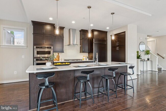 Building Photo - 8091 Red Hook St