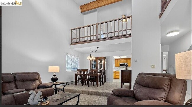 Building Photo - Single Family Home For Rent