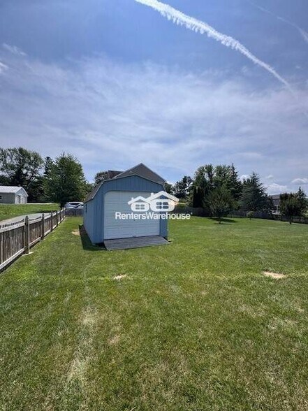 Building Photo - 3993 Dana Ave